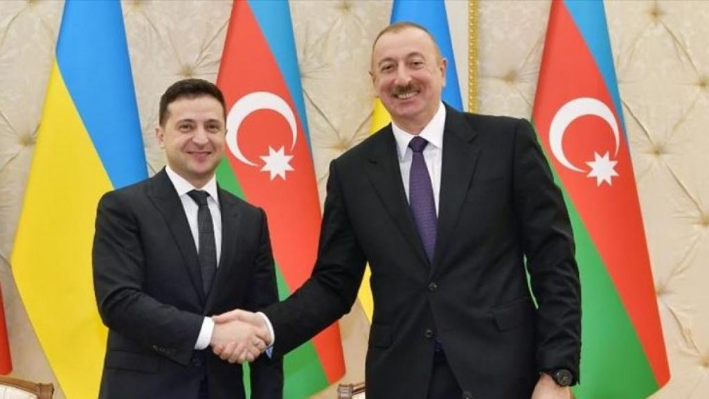 Президент Зеленский пригласил Алиева в Украину